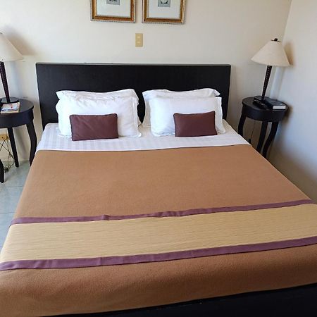 Hotel Tavern Surigao Zewnętrze zdjęcie