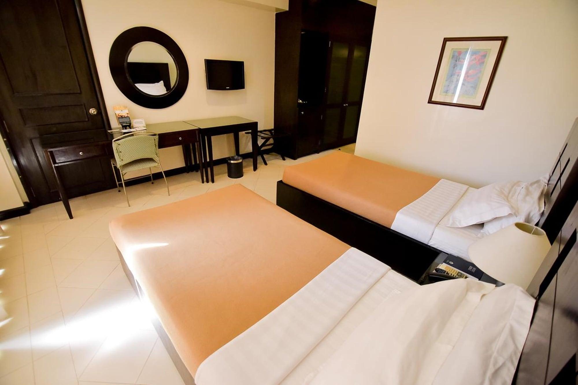 Hotel Tavern Surigao Zewnętrze zdjęcie