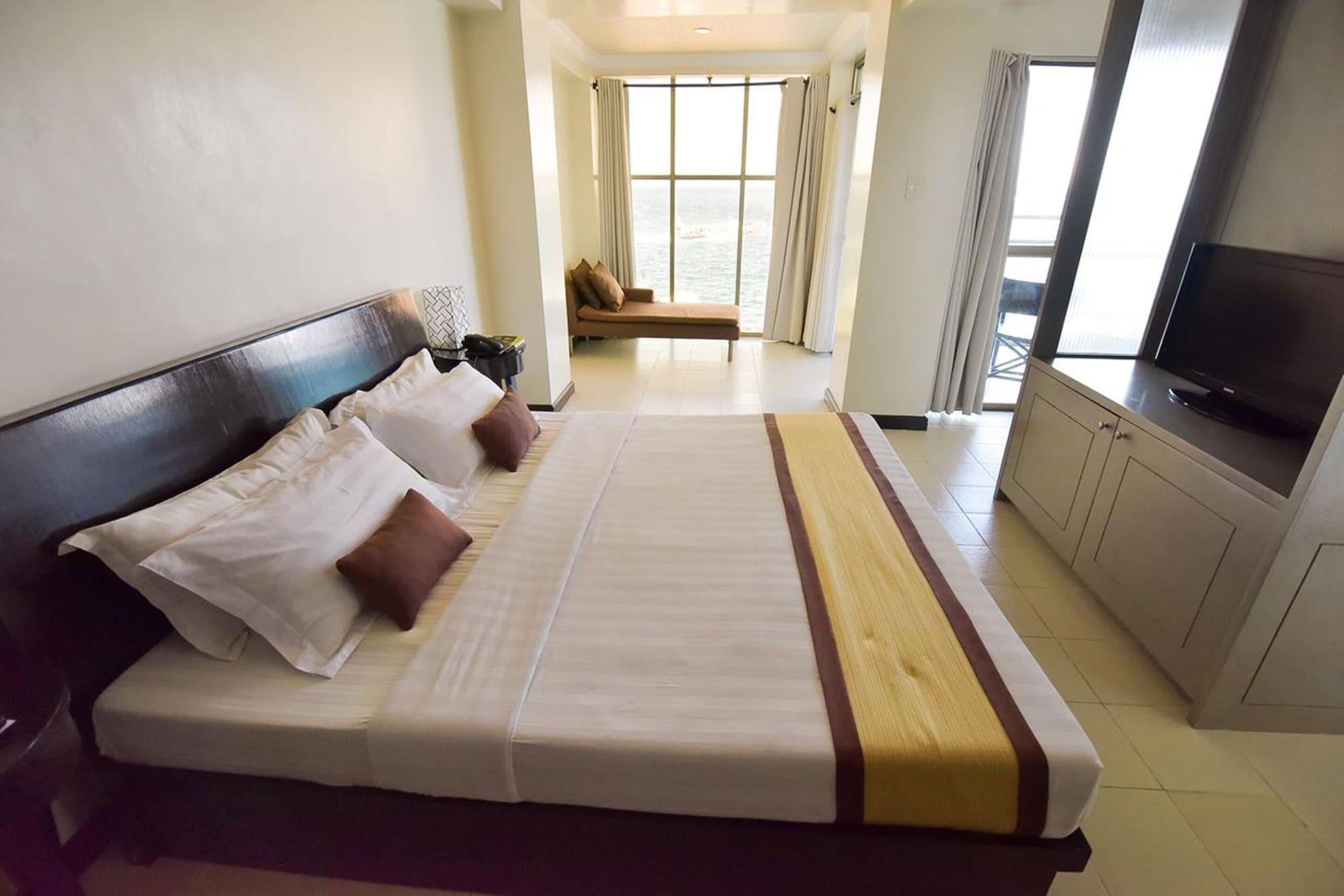 Hotel Tavern Surigao Zewnętrze zdjęcie