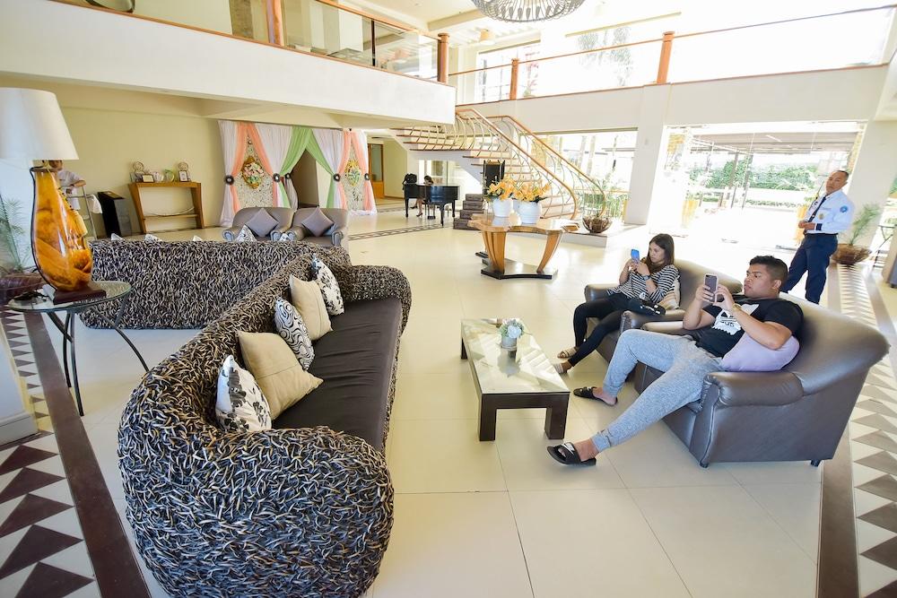 Hotel Tavern Surigao Zewnętrze zdjęcie