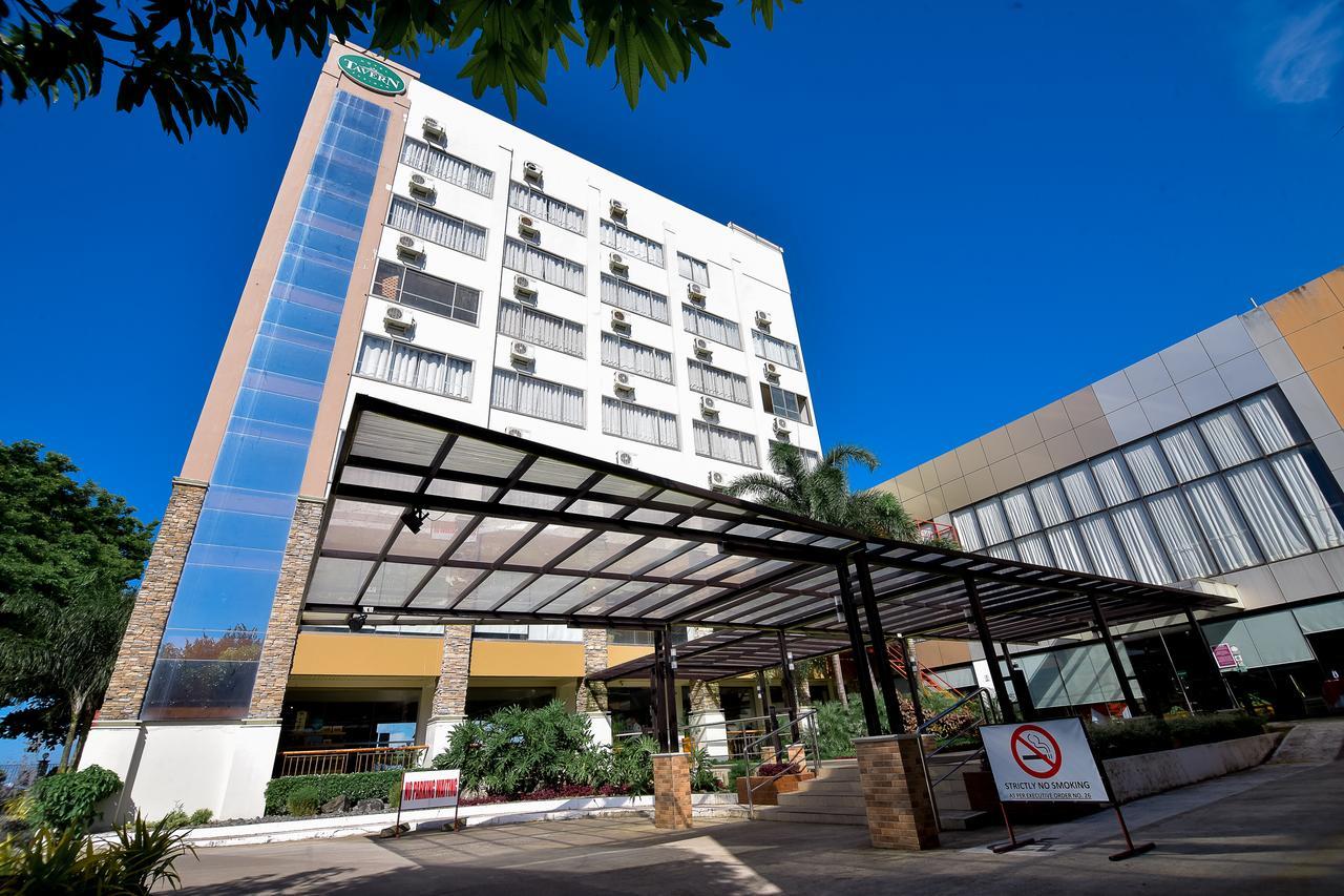 Hotel Tavern Surigao Zewnętrze zdjęcie